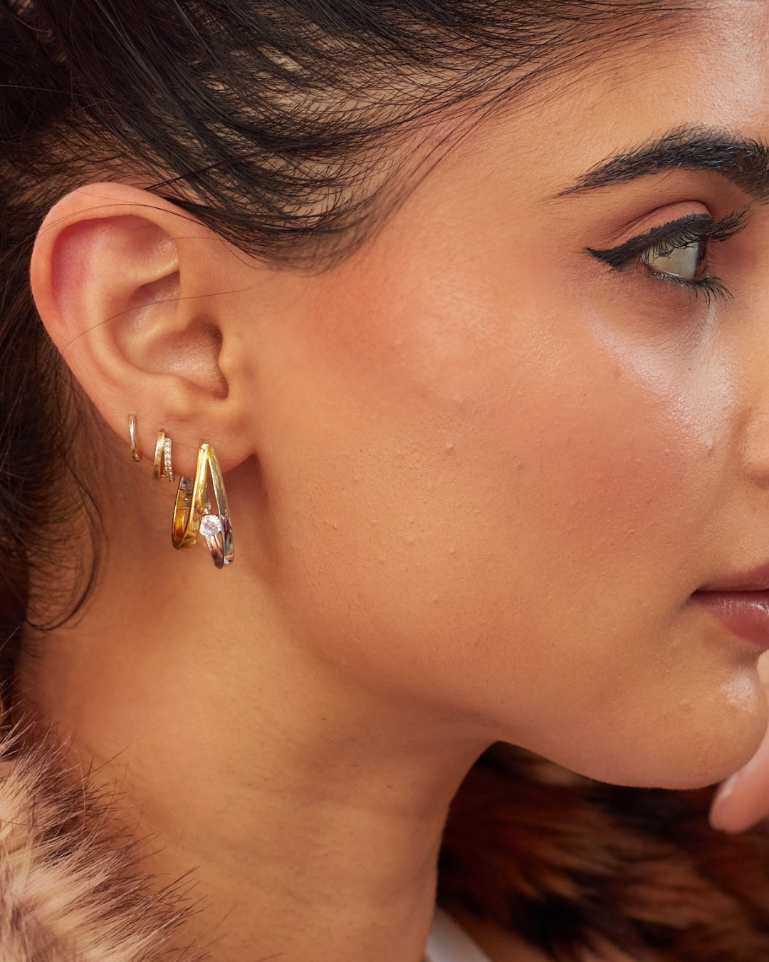 Pile Poil Two Tone Hoop Earrings