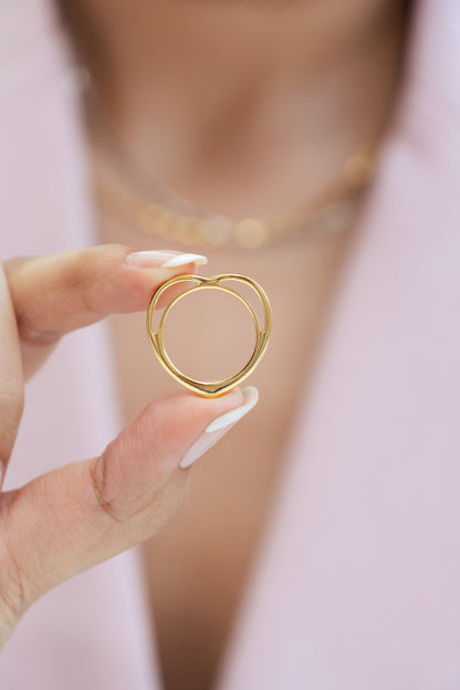 Heartfelt Statement Ring in White Gold