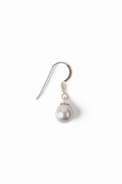 Raphael's Regal Grey Pearl Earrings