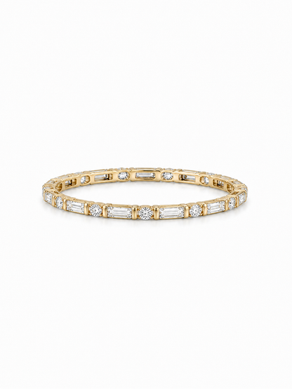 Horizontal yellow gold full eternity ring with alternating clear baguette and round stones